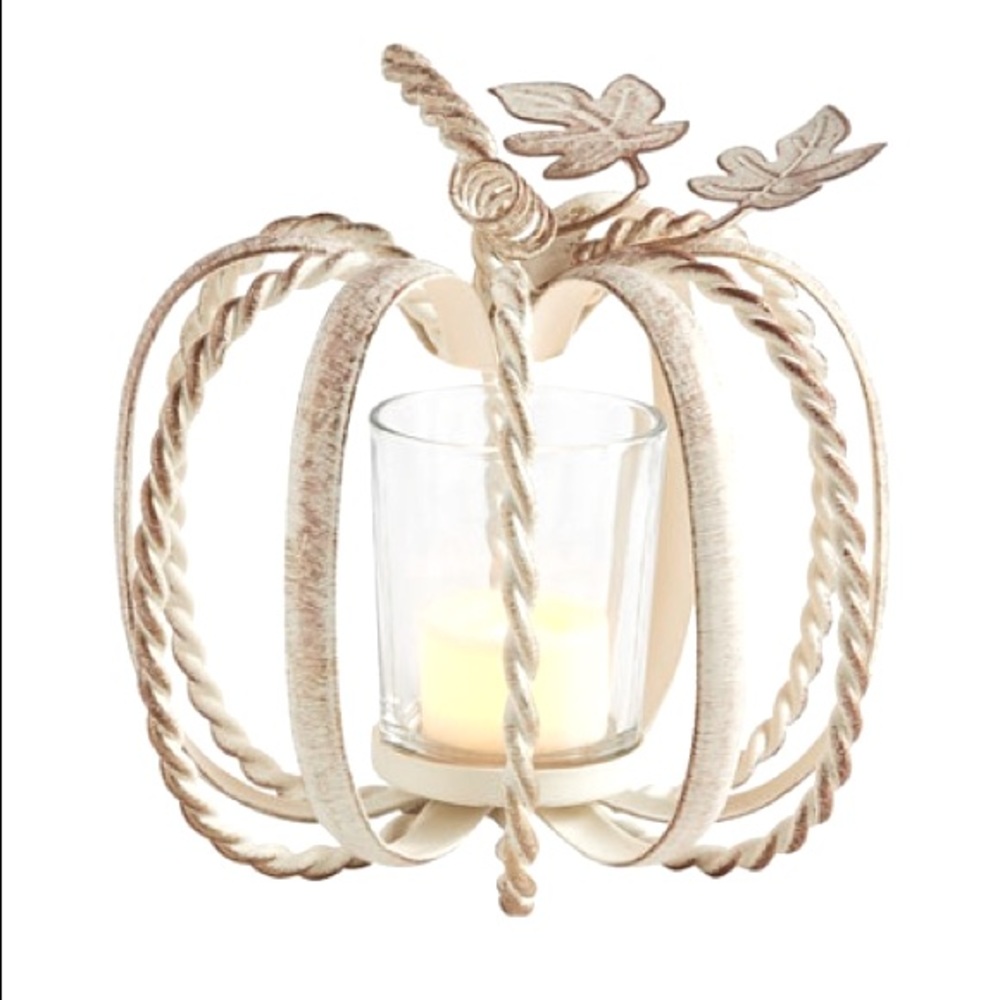 Wonderful Pumpkin Candle Decor
